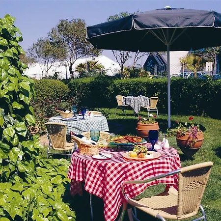 Atakoey Marina Szálloda 4*