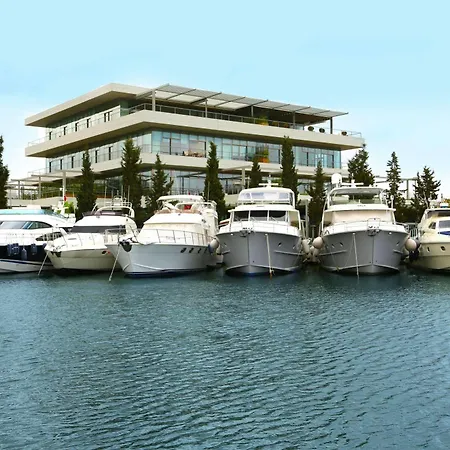 Atakoey Marina