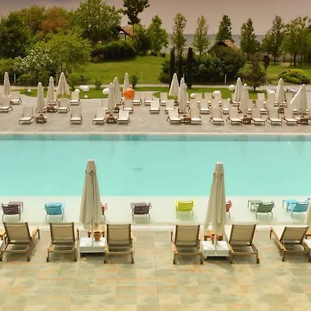 فندق Atakoey Marina