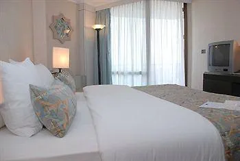 Atakoey Marina Hotell 4*